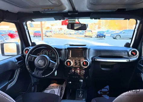 2014 Jeep Wrangler Unlimited Sahara from USA, damaged, VIN 1C4HJWEG2EL290871